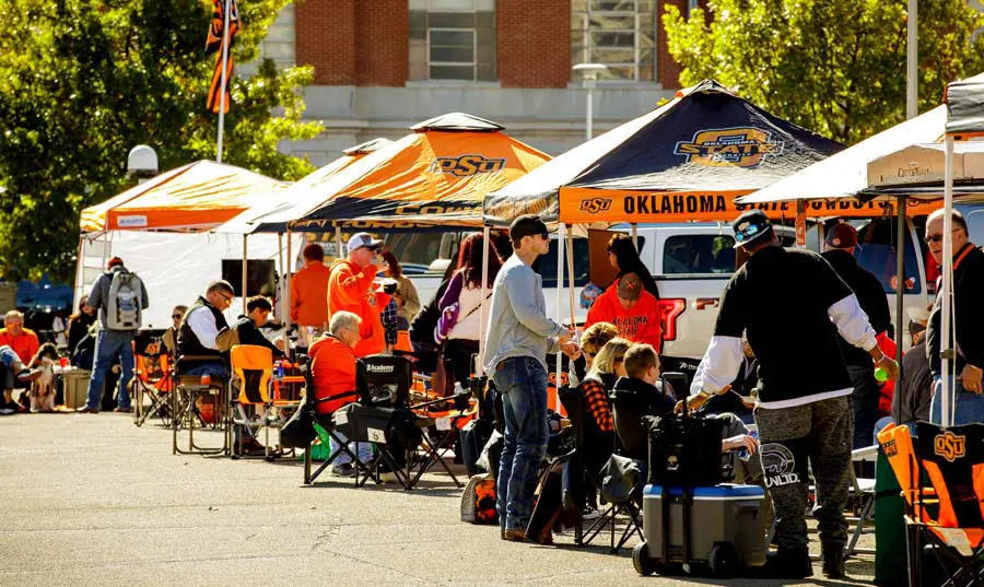 Fans tailgating